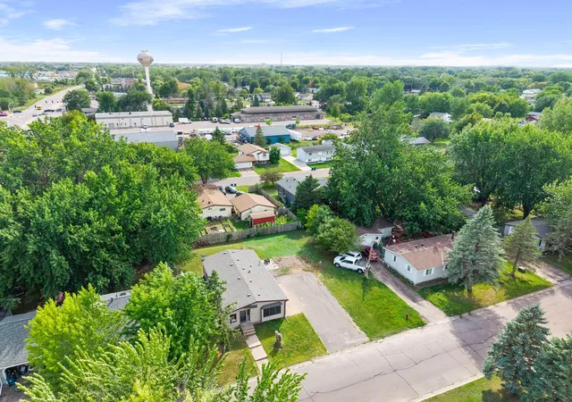 Photo 3 of Single family home for sale at 1989 Cardinal Dr, Hugo, MN 55038 | MLS# 7142060 | Listing updated on 2026-09-20