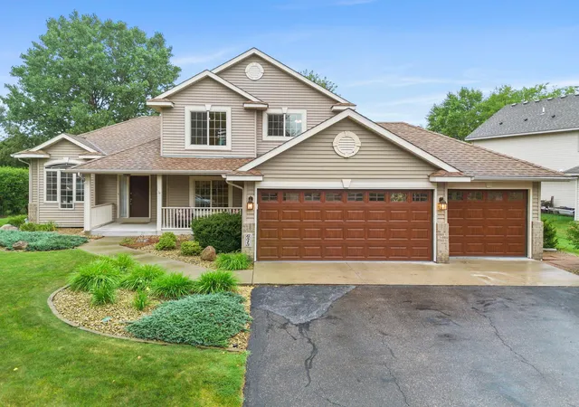 Photo 2 of Single family home for sale at 6515 Langer Ln, Hugo, MN 55038 | MLS# 7142061 | Listing updated on 2026-09-15