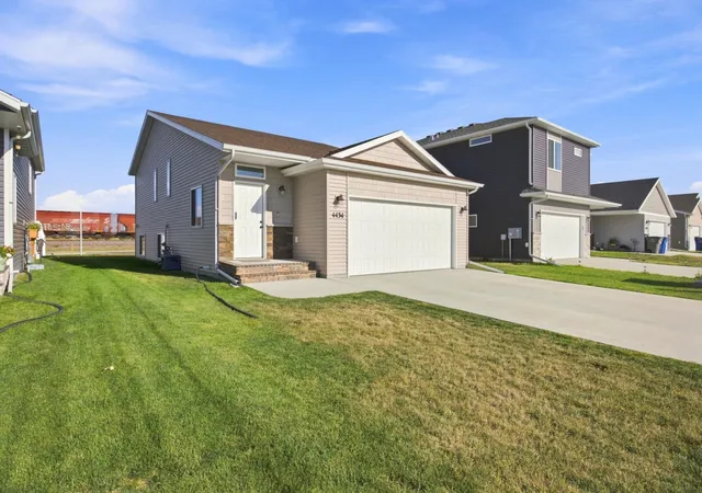 Photo 2 of Single family home for sale at 4434 19th Street S, Moorhead, MN 56560 | MLS# 7142062 | Listing updated on 2026-09-15