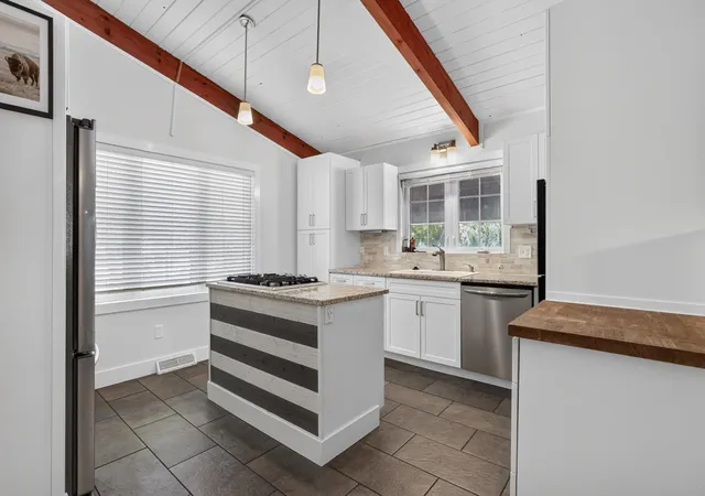 Photo 3 of Single family home for sale at 2360 15th Avenue Nw, Rochester, MN 55901 | MLS# 7142077 | Listing updated on 2026-10-01