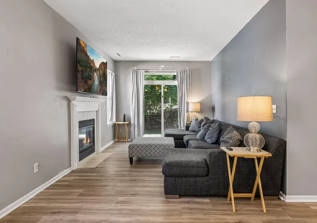 Photo 2 of Single family home for sale at 1673 Countryside Dr, Shakopee, MN 55379 | MLS# 7142088 | Listing updated on 2026-10-19