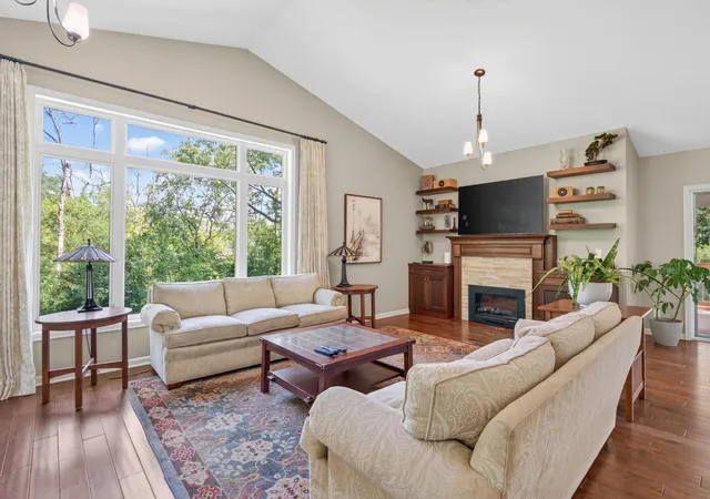 Photo 3 of Single family home for sale at 13707 Green Briar Dr, Hopkins, MN 55305 | MLS# 7142098 | Listing updated on 2026-09-12