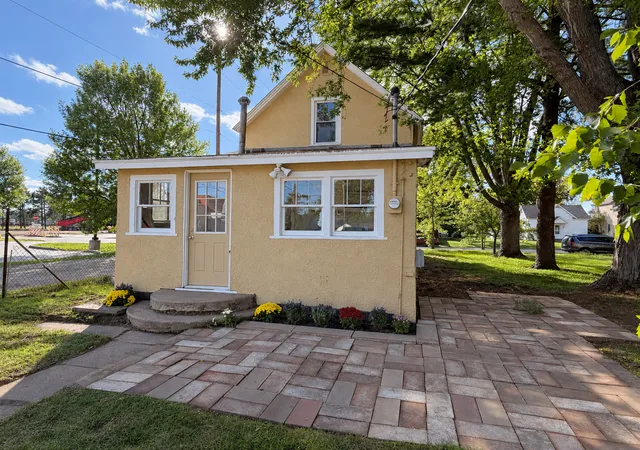 Photo 3 of Single family home for sale at 114 3rd Avenue Ne, Brainerd, MN 56401 | MLS# 7142132 | Listing updated on 2026-09-23