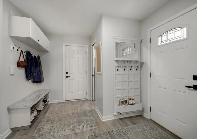 Photo 3 of Sale Pending at 970 Redwing Ct, Chanhassen, MN 55317 | MLS# 7142143 | Listing updated on 2026-09-29