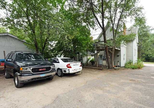Listing Photo 2 - Condo for sale in building located at 669 Old Hwy 8 NW, Saint Paul, MN 55112