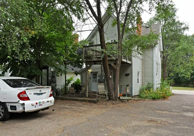 Photo 18 of Multi family home for sale at 669 Old Hwy 8 Nw, Saint Paul, MN 55112 | MLS# 7142157 | Listing updated on 2026-09-15