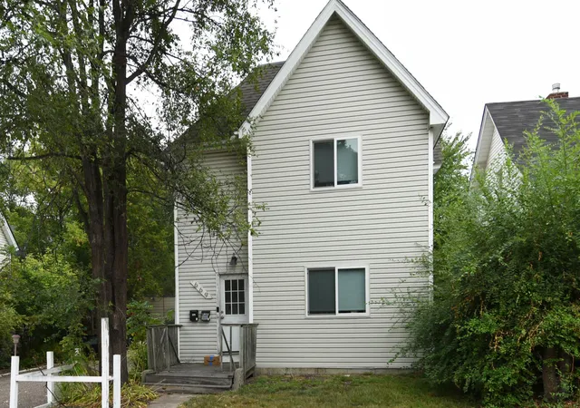 Photo 1 of Multi family home for sale at 669 Old Hwy 8 Nw, Saint Paul, MN 55112 | MLS# 7142157 | Listing updated on 2026-09-15