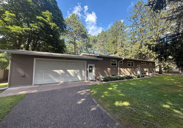 Photo 2 of Single family home for sale at 1807 Birch Lake Ave, Saint Paul, MN 55110 | MLS# 7142158 | Listing updated on 2026-09-14