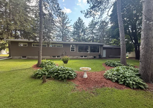 Photo 36 of Single family home for sale at 1807 Birch Lake Ave, Saint Paul, MN 55110 | MLS# 7142158 | Listing updated on 2026-09-14