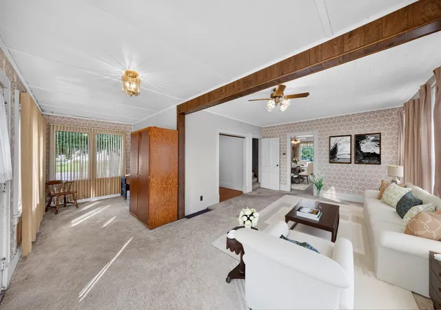 Photo 3 of Single family home for sale at 250 W Holly St, Owatonna, MN 55060 | MLS# 7142166 | Listing updated on 2026-09-12