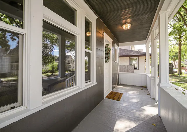 Listing Photo 4 - Condo for sale in building located at 1232 Albemarle St, Saint Paul, MN 55117