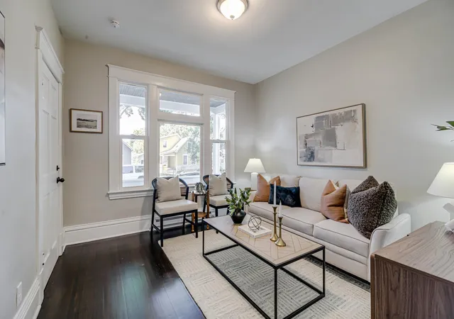 Listing Photo 5 - Condo for sale in building located at 1232 Albemarle St, Saint Paul, MN 55117