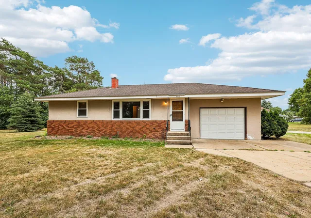 Photo 1 of Sale Pending at 2804 Beam Ln, Saint Paul, MN 55121 | MLS# 7142188 | Listing updated on 2026-09-22