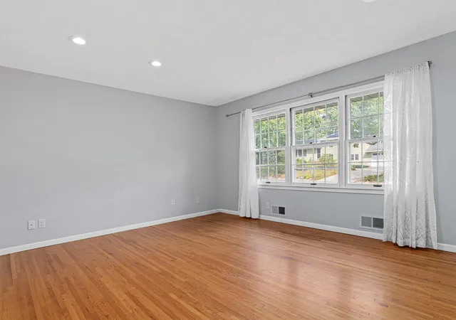 Photo 2 of Single family home for sale at 4609 Terracewood Dr, Minneapolis, MN 55437 | MLS# 7142193 | Listing updated on 2026-10-02