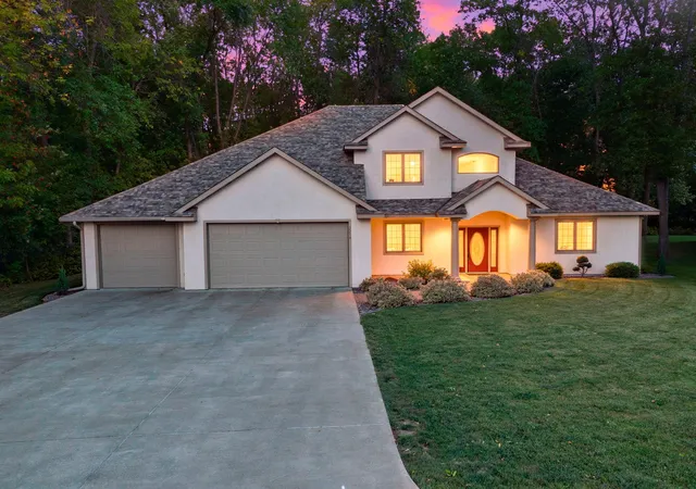 Photo 1 of Single family home for sale at 3214 Shorewood Dr, Rush City, MN 55069 | MLS# 7142197 | Listing updated on 2026-10-01