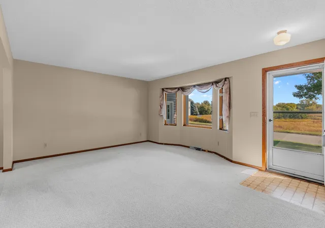 Photo 3 of Single family home for sale at 3417 Van Dyke St, Saint Paul, MN 55110 | MLS# 7142207 | Listing updated on 2026-09-16