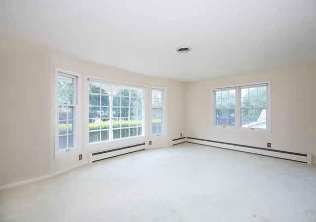 Photo 4 of Single family home for sale at 130 Atwood Dr, Mankato, MN 56001 | MLS# 7142212 | Listing updated on 2026-09-14