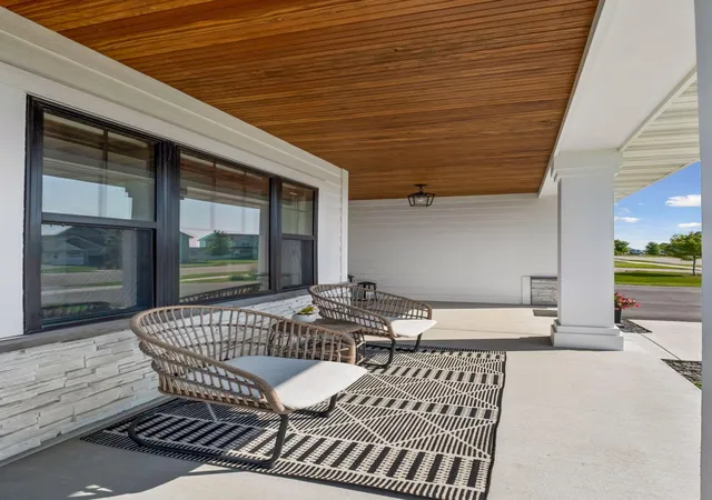 Photo 3 of Single family home for sale at 15804 Wyoming Ave, Savage, MN 55378 | MLS# 7142214 | Listing updated on 2026-09-12