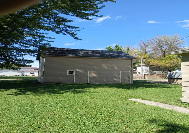Photo 2 of Single family home for sale at 280 Euclid St, Alden, MN 56009 | MLS# 7142217 | Listing updated on 2026-09-12
