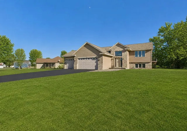 Photo 1 of Single family home for sale at 24605 140th Street Nw, Zimmerman, MN 55398 | MLS# 7142226 | Listing updated on 2026-09-15