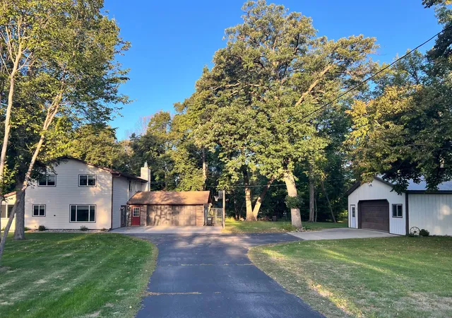 Photo 2 of Single family home for sale at 11096 County Hwy 17, Detroit Lakes, MN 56501 | MLS# 7142241 | Listing updated on 2026-09-29