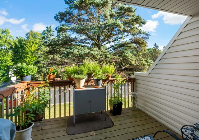 Photo 2 of Single family home for sale at 1177 Timbershore Ln, Saint Paul, MN 55123 | MLS# 7142247 | Listing updated on 2026-09-12