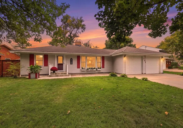 Single family home for sale at 137 N Morningside Dr, Le Sueur, MN 56058 | MLS# 7142262