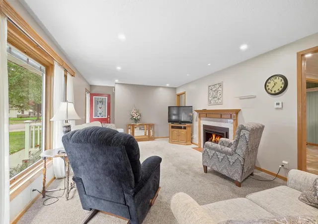 Photo 4 of Single family home for sale at 137 N Morningside Dr, Le Sueur, MN 56058 | MLS# 7142262 | Listing updated on 2026-10-23