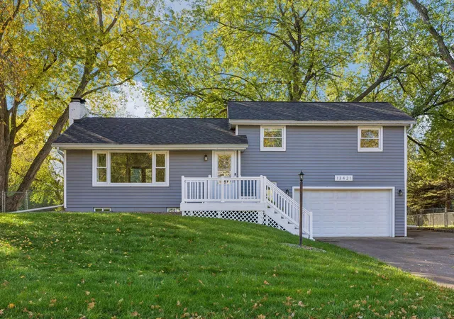 Photo 1 of Single family home for sale at 13421 Arthur St W, Hopkins, MN 55305 | MLS# 7142265 | Listing updated on 2026-10-28