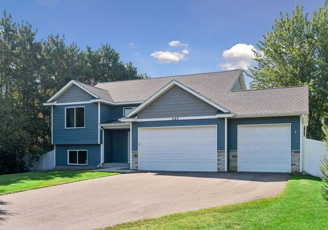 Photo 1 of Sale Pending at 540 Lois Ln, Circle Pines, MN 55014 | MLS# 7142266 | Listing updated on 2026-09-17