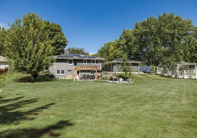 Photo 2 of Single family home for sale at 13301 Windyhill Rd, Hopkins, MN 55305 | MLS# 7142273 | Listing updated on 2026-10-14