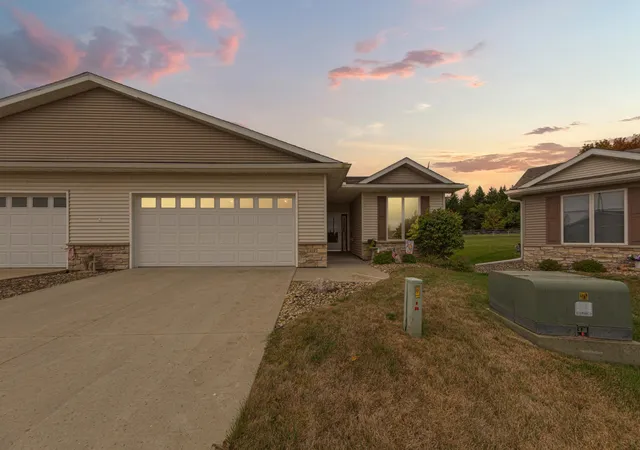 Photo 2 of Single family home for sale at 418 Buckshot Ct, Kenyon, MN 55946 | MLS# 7142277 | Listing updated on 2026-10-15