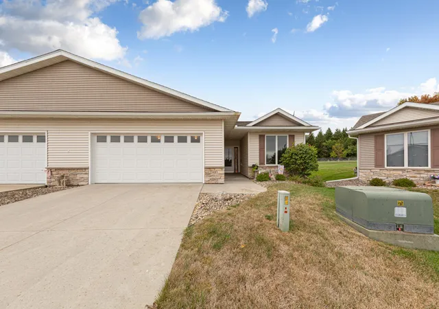 Photo 3 of Single family home for sale at 418 Buckshot Ct, Kenyon, MN 55946 | MLS# 7142277 | Listing updated on 2026-10-15