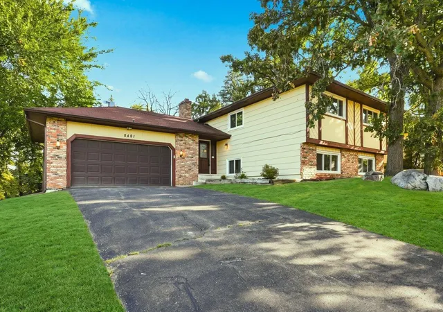 Single family home for sale at 8481 134th Street Ct, Saint Paul, MN 55124 | MLS# 7142329