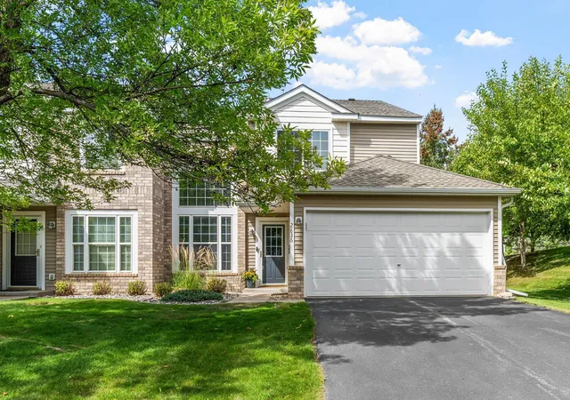Photo 2 of Sale Pending at 2836 Coach Ct, Chanhassen, MN 55317 | MLS# 7142330 | Listing updated on 2026-09-29