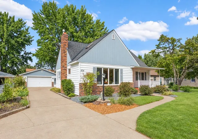 Photo 1 of Single family home for sale at 404 15th Street W, Hastings, MN 55033 | MLS# 7142347 | Listing updated on 2026-09-18
