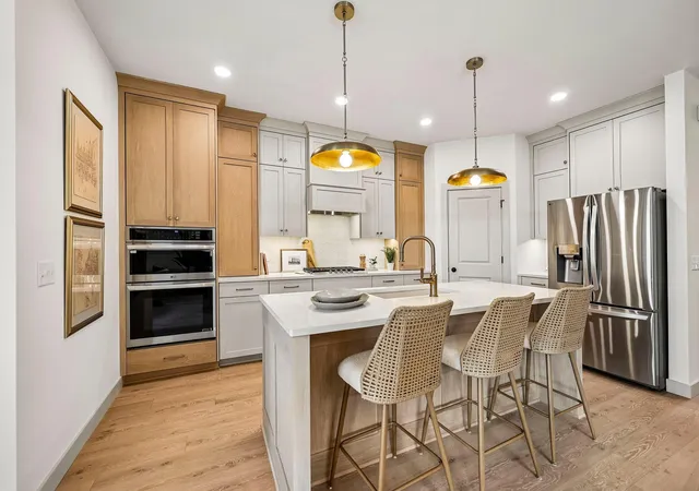 Photo 3 of Single family home for sale at 20214 Keystone Ave, Lakeville, MN 55044 | MLS# 7142349 | Listing updated on 2026-09-12