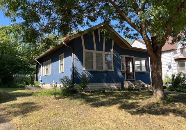 Photo 3 of Single family home for sale at 106 Bedford St Se, Minneapolis, MN 55414 | MLS# 7142354 | Listing updated on 2026-10-04