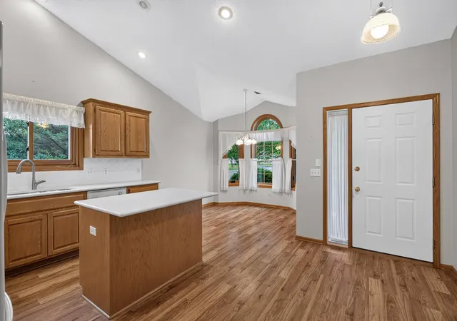 Photo 3 of Single family home for sale at 6511 20th Street N, Saint Paul, MN 55128 | MLS# 7142355 | Listing updated on 2026-09-25