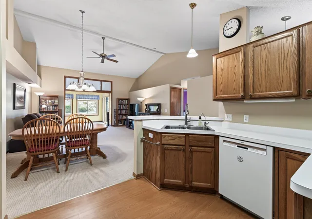 Photo 3 of Single family home for sale at 7577 Ojibway Park Ct, Saint Paul, MN 55125 | MLS# 7142367 | Listing updated on 2026-09-12