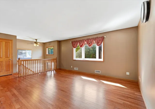 Photo 3 of Single family home for sale at 1721 Deerwood Dr, Saint Paul, MN 55122 | MLS# 7142395 | Listing updated on 2026-10-09