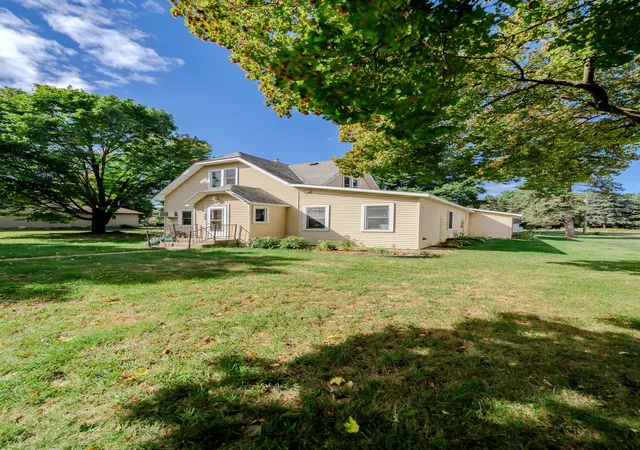 Photo 3 of Single family home for sale at 504 Degraff Ave, Swanville, MN 56382 | MLS# 7142409 | Listing updated on 2026-10-16