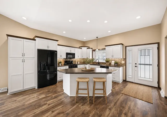 Photo 3 of Single family home for sale at 316 Lake Ave N, Silver Lake, MN 55381 | MLS# 7142428 | Listing updated on 2026-09-15