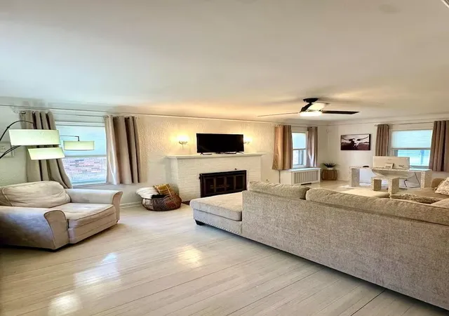 Photo 1 of Single family home for sale at 966 Eleanor Ave, Saint Paul, MN 55102 | MLS# 7142433 | Listing updated on 2026-09-15