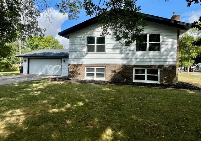 Photo 1 of Single family home for sale at 403 6th Avenue Ne, Dilworth, MN 56529 | MLS# 7142445 | Listing updated on 2026-09-12