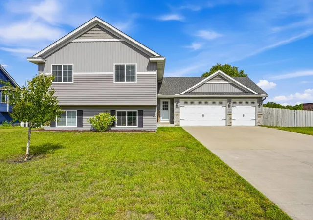 Photo 3 of Single family home for sale at 2108 Blake Ave, Lester Prairie, MN 55354 | MLS# 7142457 | Listing updated on 2026-09-22