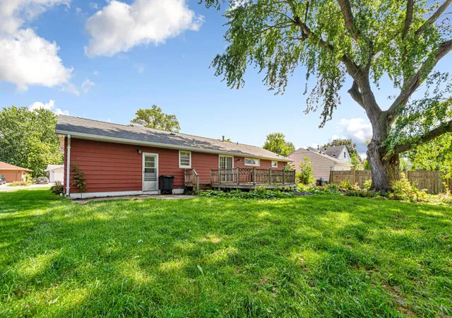 Photo 4 of Single family home for sale at 366 N Waterville Ave, Le Center, MN 56057 | MLS# 7142478 | Listing updated on 2026-09-12