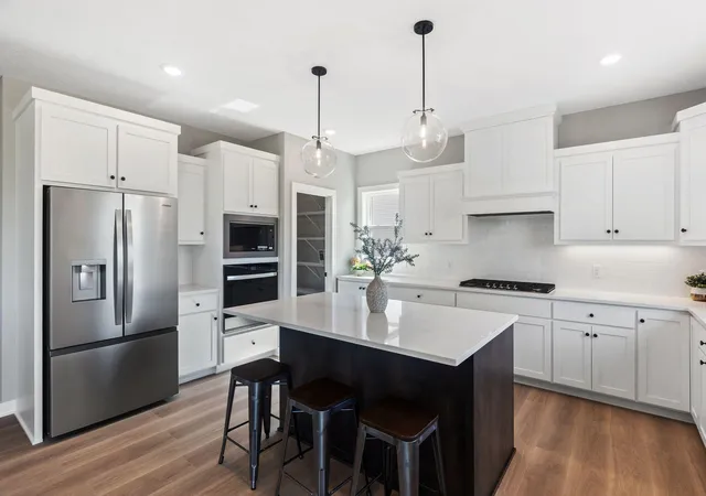 Photo 1 of Single family home for sale at 7024 184th Street W, Lakeville, MN 55044 | MLS# 7142481 | Listing updated on 2026-09-12