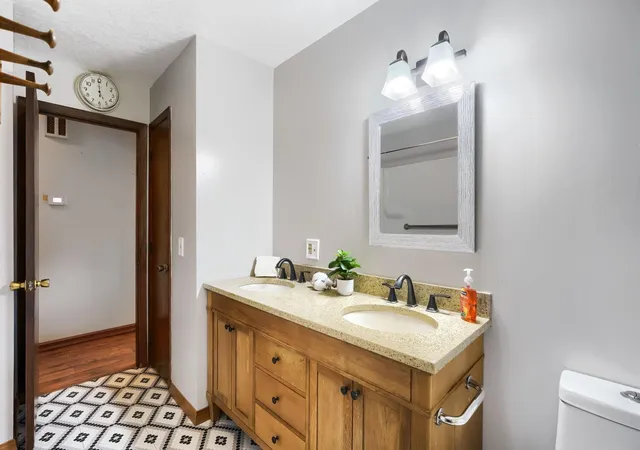Photo 3 of Single family home for sale at 311 Dakota St W, Vermillion, MN 55085 | MLS# 7142482 | Listing updated on 2026-10-02