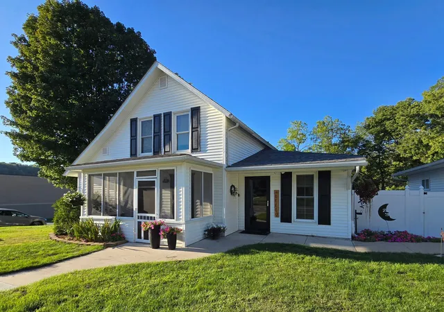 Photo 1 of Sale Pending at 300 Kirkwood St E, Lanesboro, MN 55949 | MLS# 7142486 | Listing updated on 2026-09-15